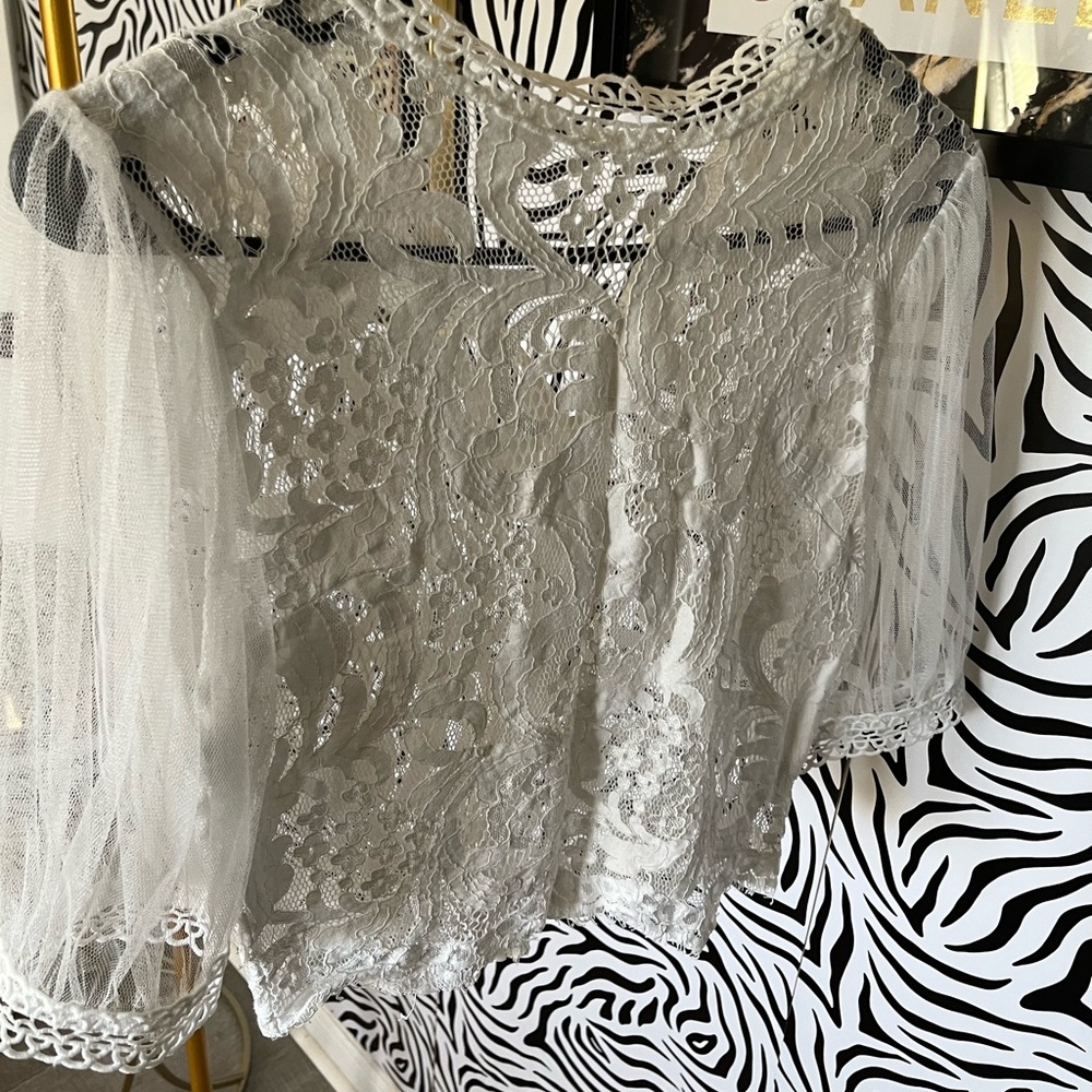 Blouse (versatile) - Picture 2 of 4